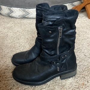 Carlos Santana Black Boots, size 8